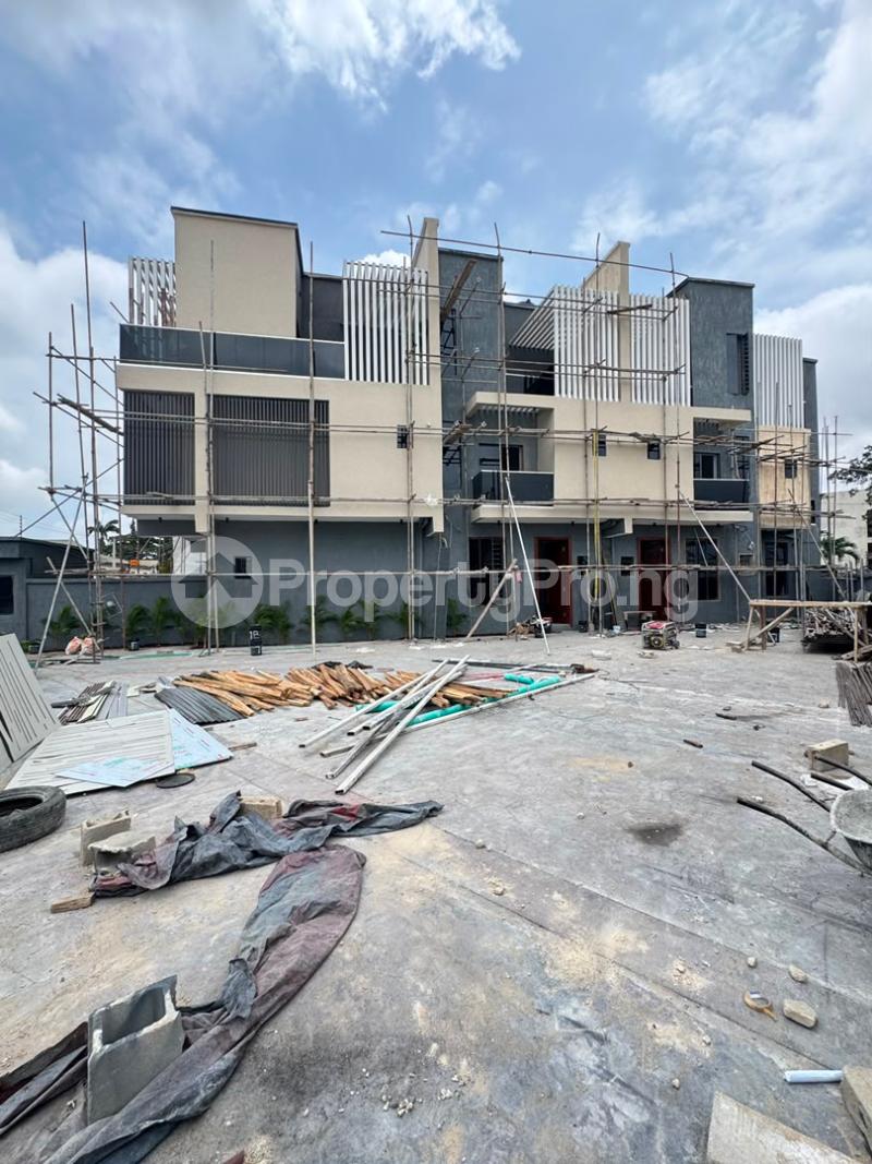 4 bedroom House for sale Gbagada Lagos