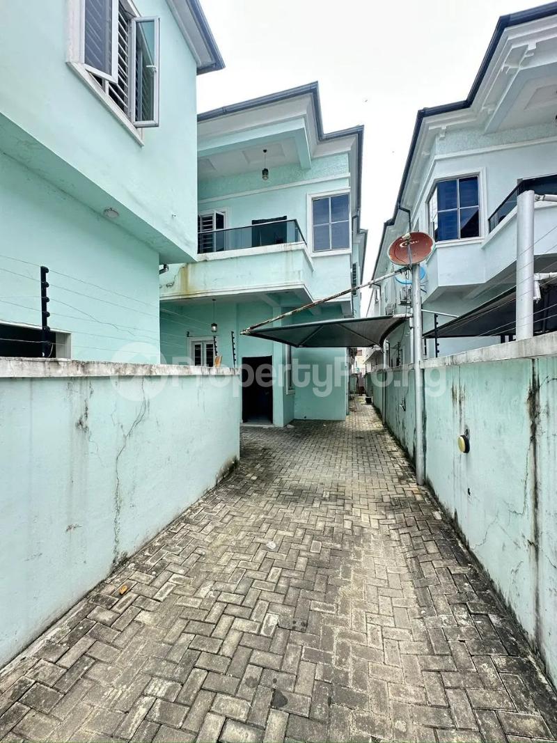 4 bedroom House for sale Chevron Lekki Lagos - 0