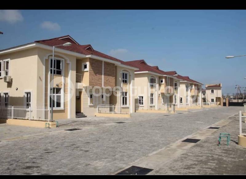 4 bedroom House for sale Osapa london Lekki Lagos