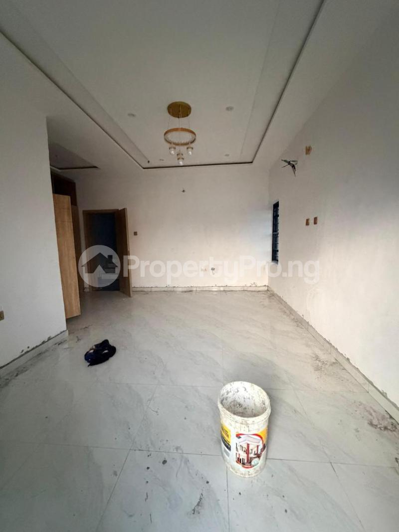 4 bedroom House for sale Ogba Lagos