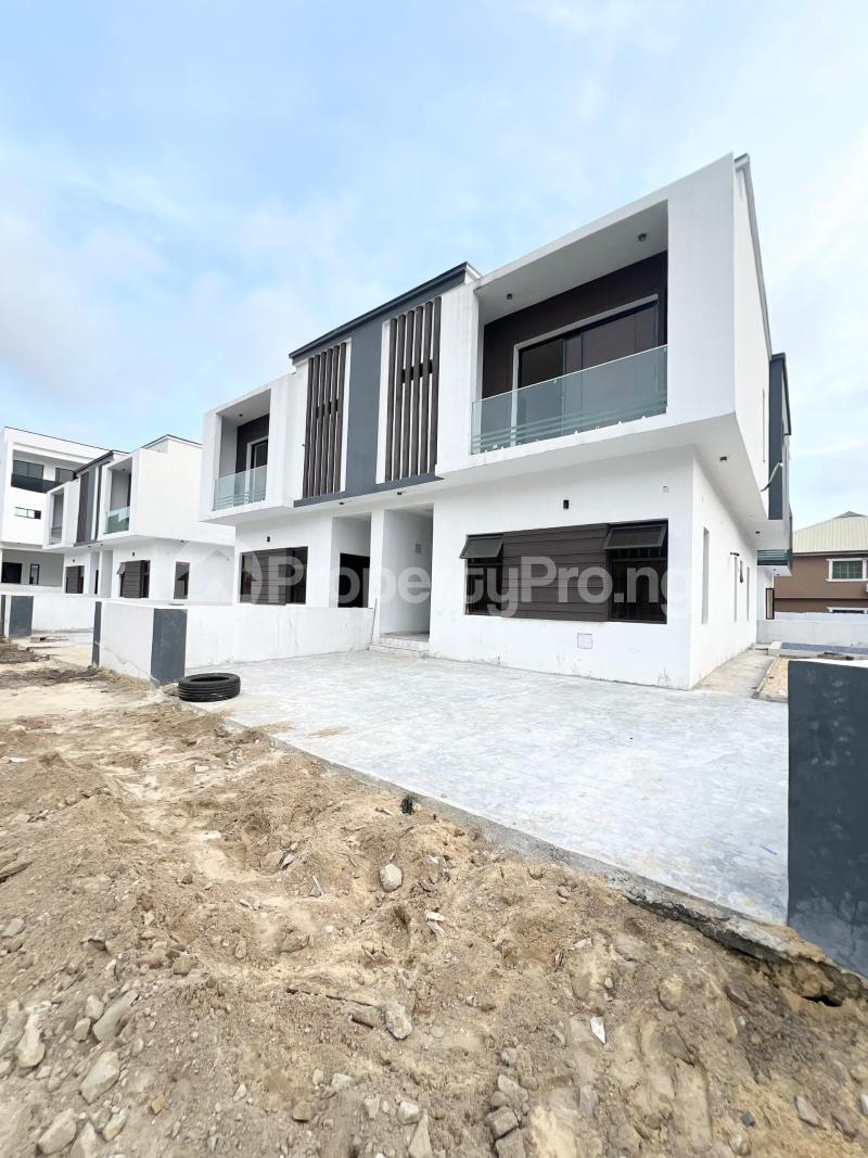 4 bedroom House for sale Ologolo Lekki Lagos