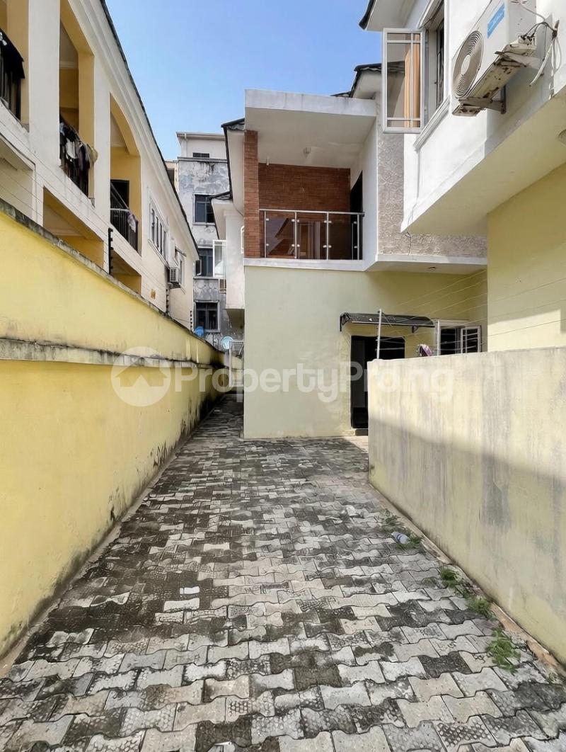 4 bedroom House for rent Idado Lekki Lagos
