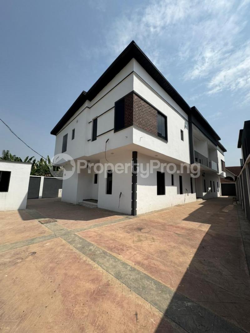 4 bedroom House for sale Ikolaba Estate, Agodi Gra Area Ibadan Oyo