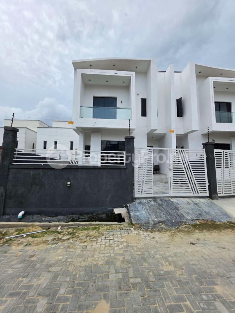 4 bedroom House for sale Thomas estate Ajah Lagos