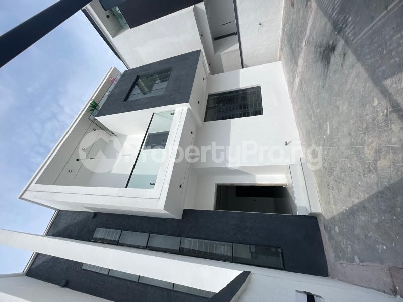 4 bedroom House for sale Ado Road Ajah Lagos
