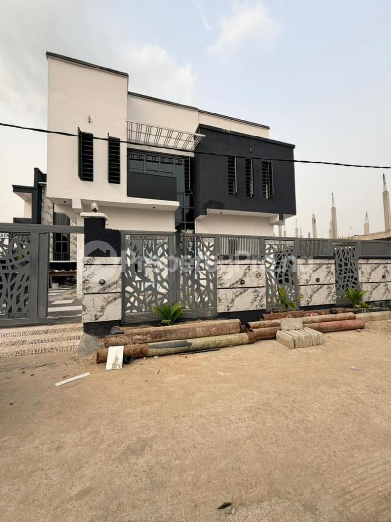 4 bedroom House for sale Maryland Lagos