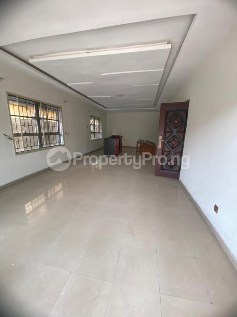 4 bedroom House for rent Adelabu Surulere Lagos