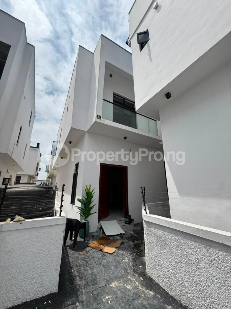 4 bedroom House for sale Ikota Lekki Lagos