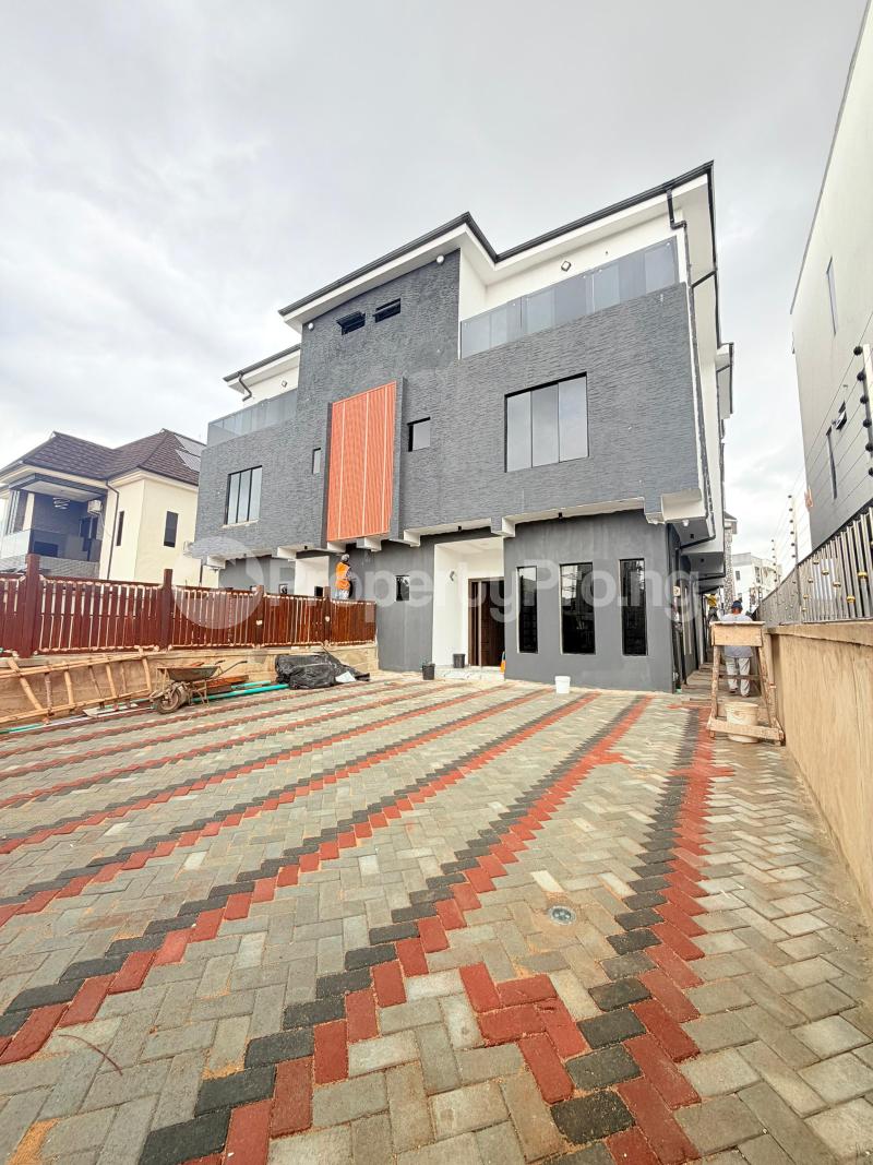 4 bedroom House for sale Gbagada Lagos