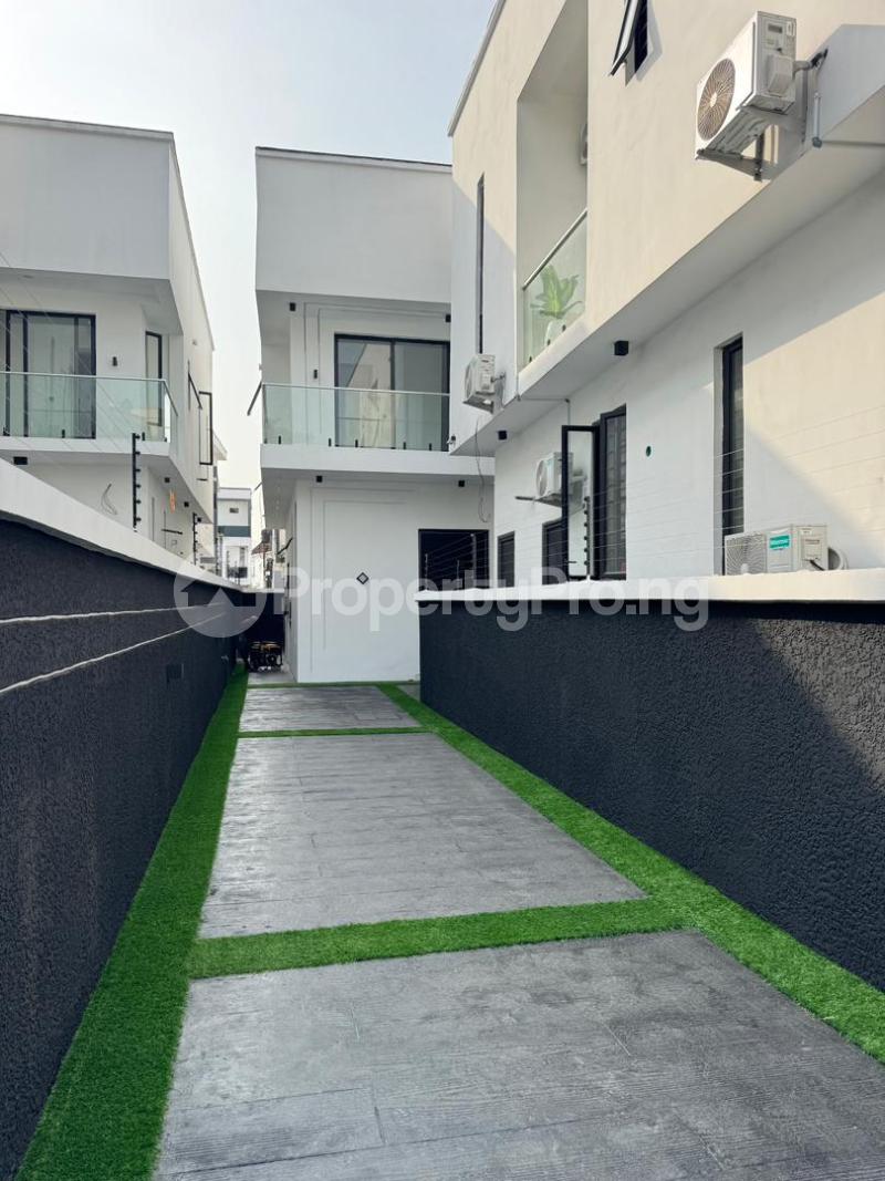 4 bedroom Flat / Apartment for rent Chevron Lekki Lagos