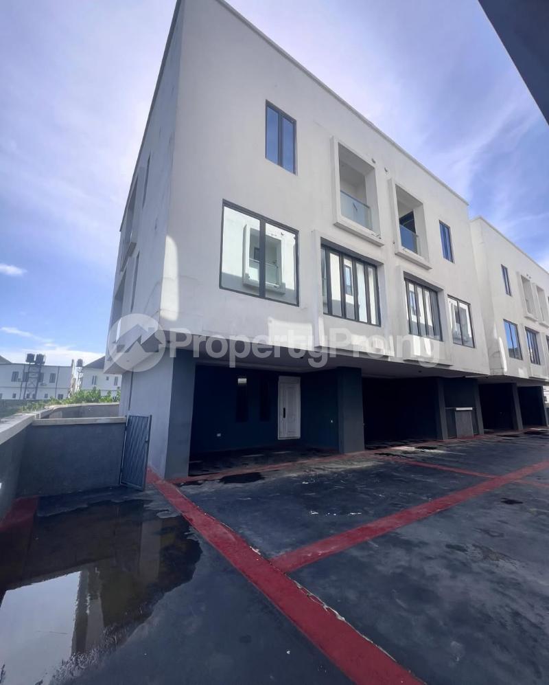 4 bedroom House for sale Orchid Lekki Lagos