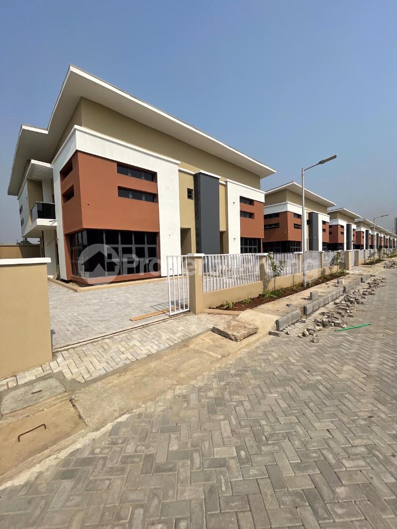 4 bedroom House for sale Ogudu Lagos