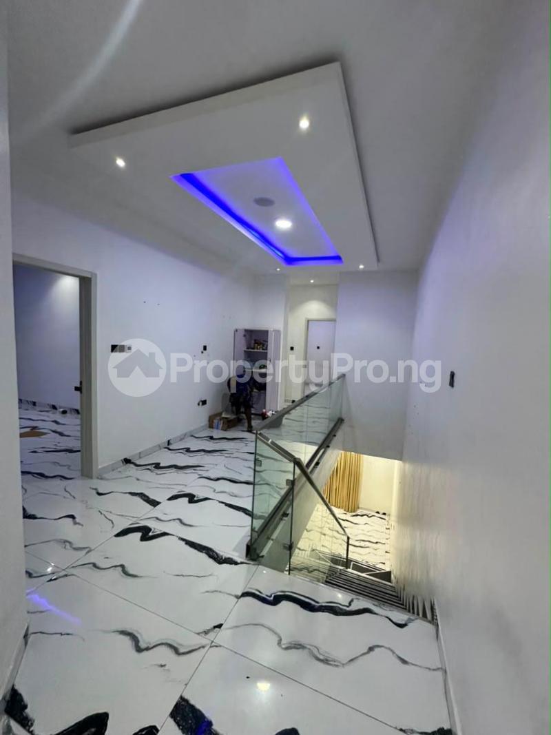 4 bedroom House for rent Ilasan, Ikate Lagos. Ilasan Lekki Lagos