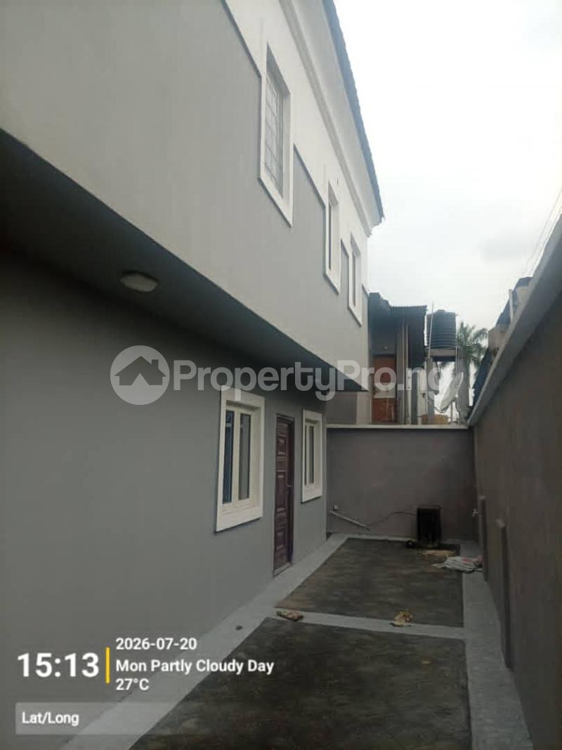 4 bedroom House for sale Surulere Lagos