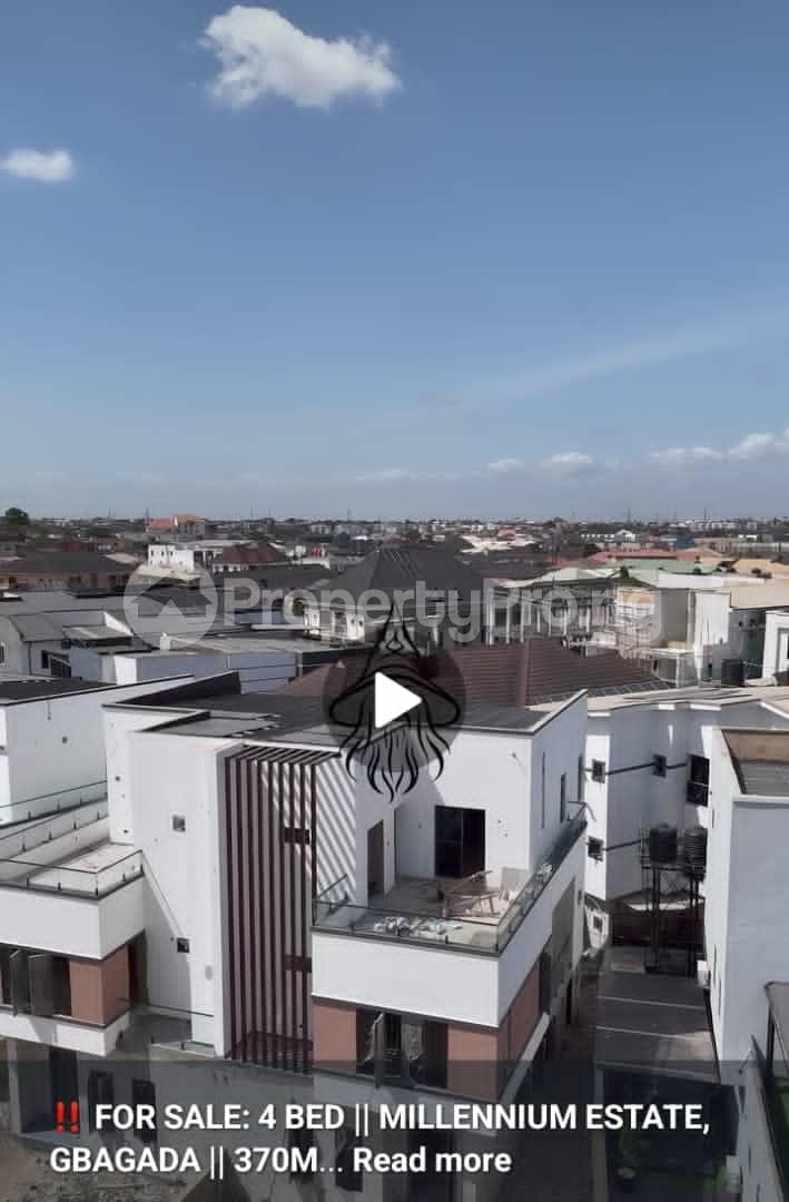 4 bedroom House for sale Millenuim/UPS Gbagada Lagos