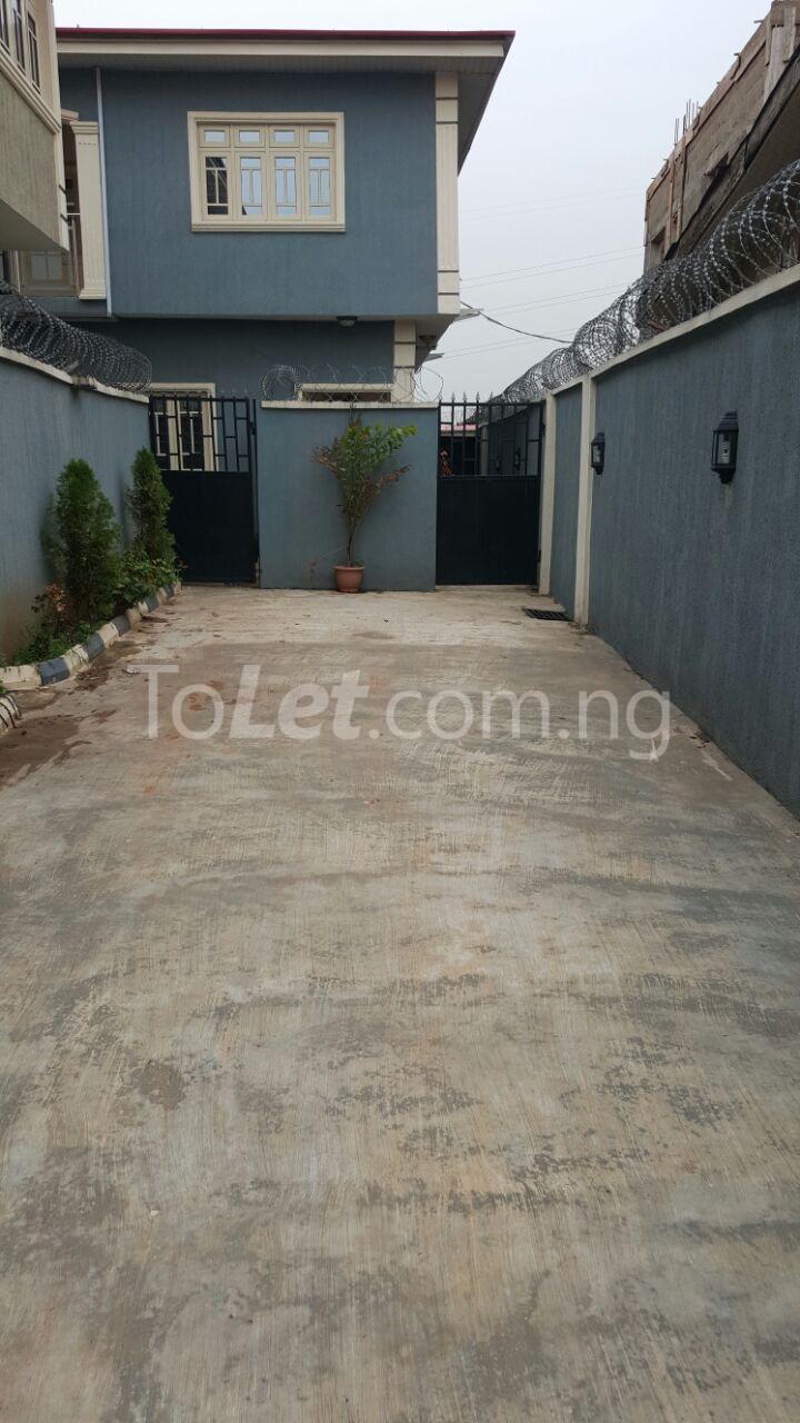 4 bedroom House for rent Off Kolawole Aina Street, Magodo Kosofe/Ikosi Lagos