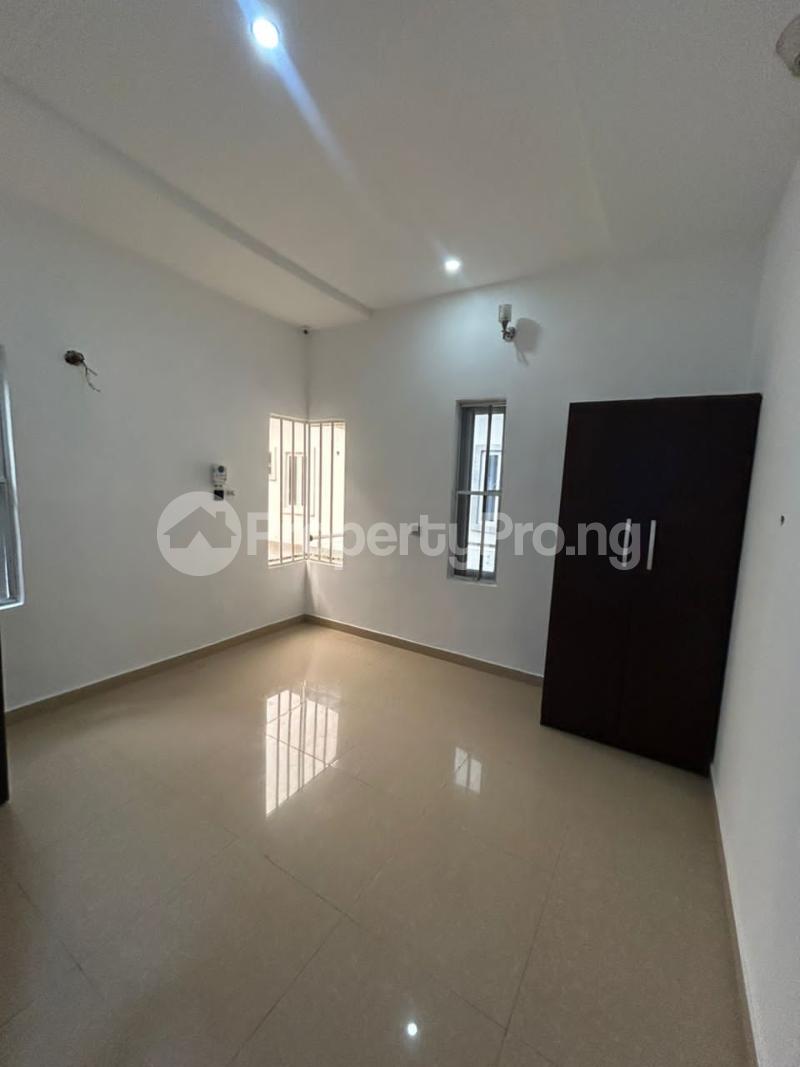 4 bedroom House for rent Maryland Lagos