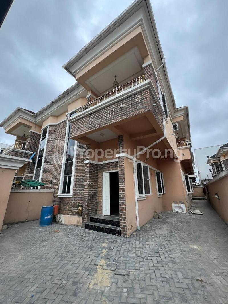 4 bedroom House for rent Ikate Lekki Lagos