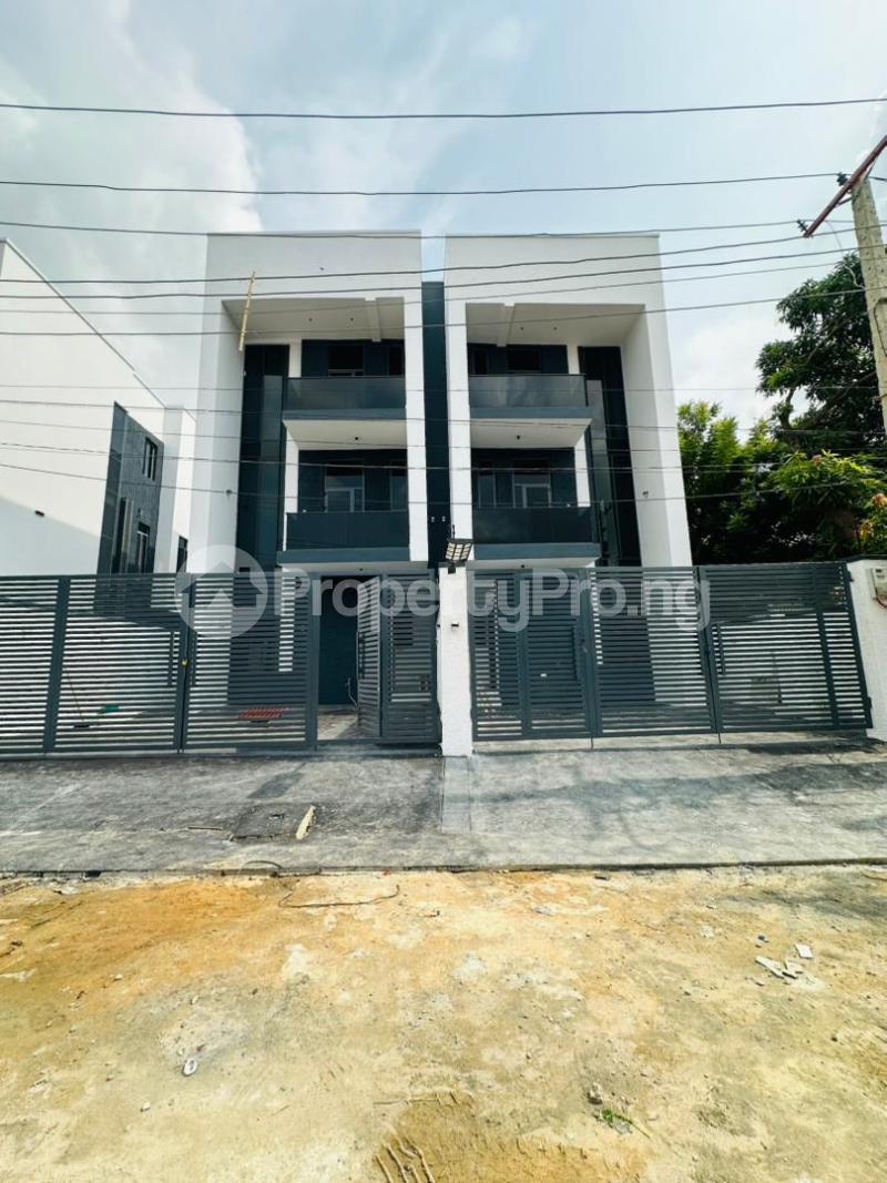 4 bedroom House for sale Adeniyi Jones Ikeja Lagos