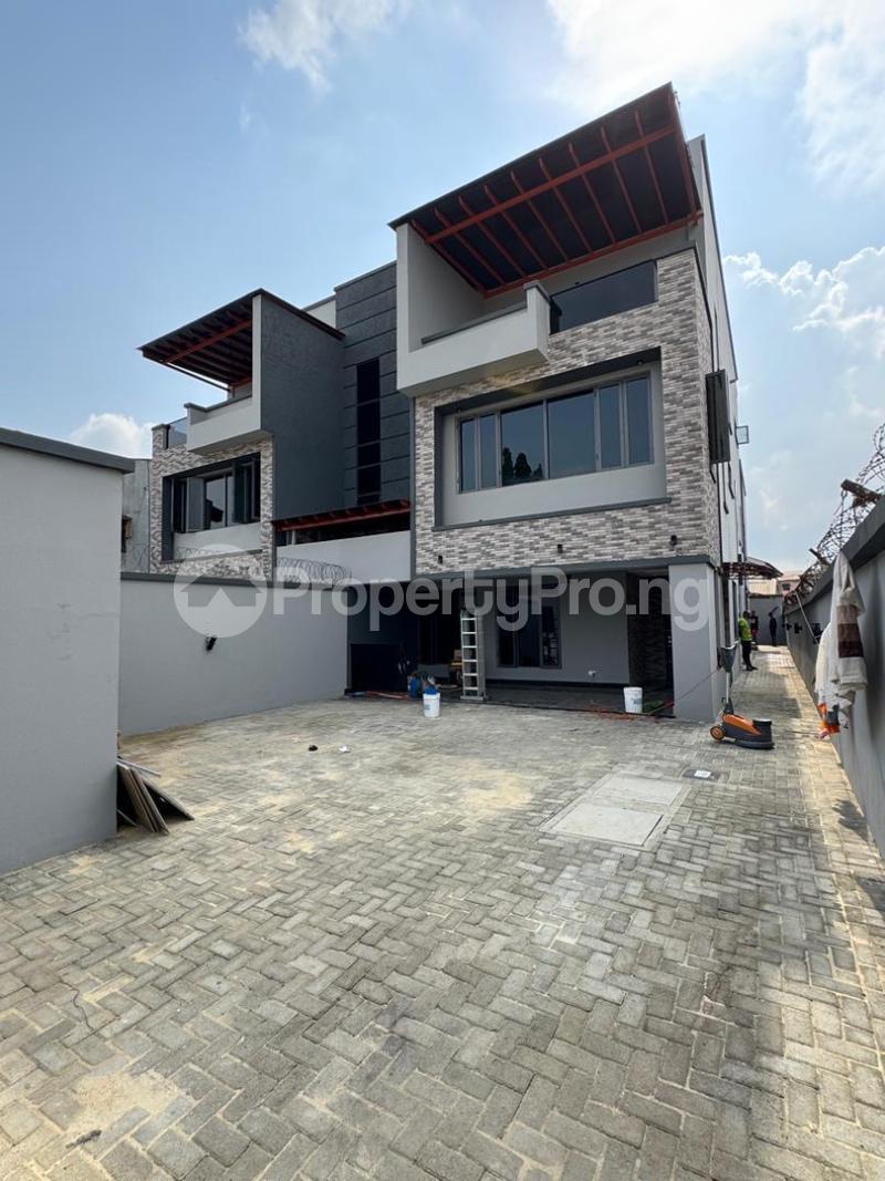 4 bedroom House for sale Gbagada Lagos