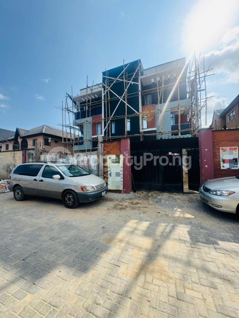 4 bedroom House for sale Gbagada Lagos