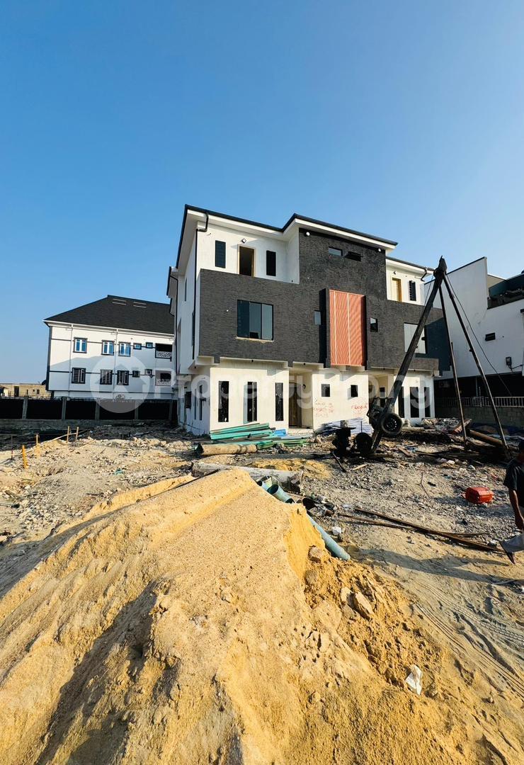 4 bedroom House for sale Gbagada Lagos