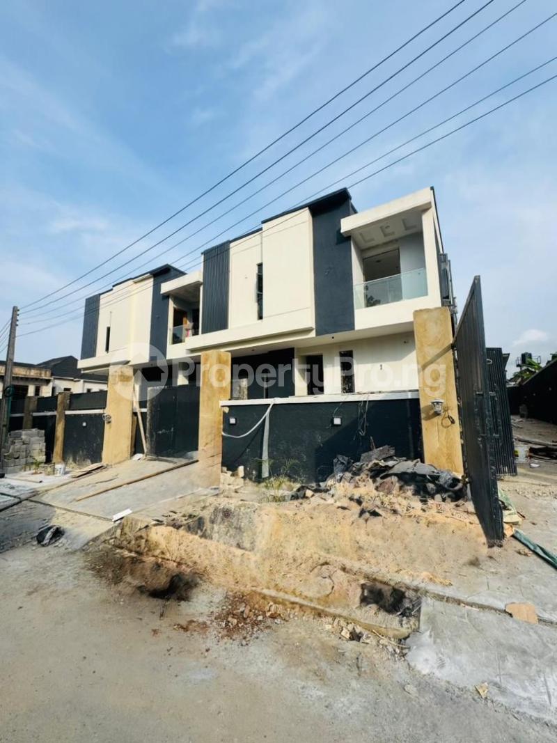 4 bedroom House for sale Magodo Phase 1 Kosofe/Ikosi Lagos