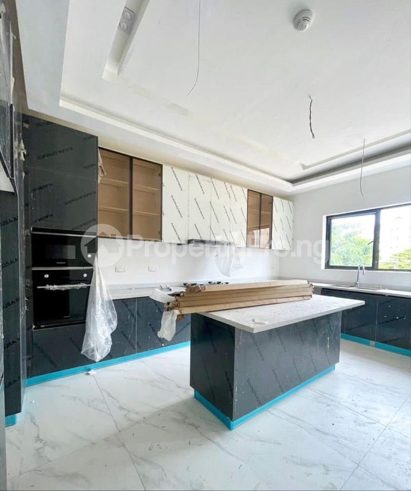 4 bedroom House for sale Ikoyi Lagos