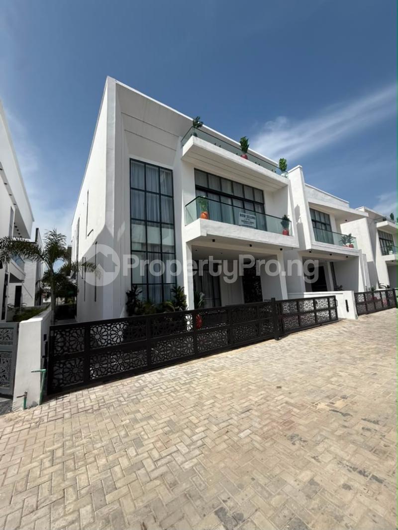 4 bedroom House for sale Chevron Chevron Lekki Lagos