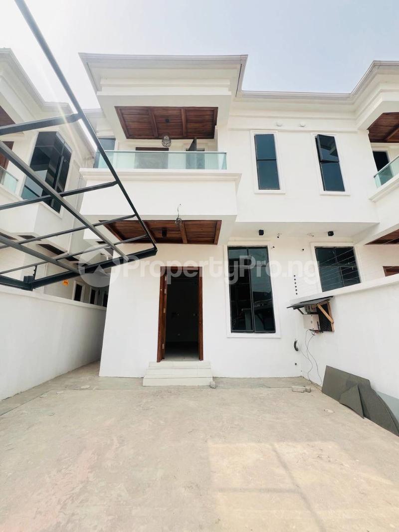 4 bedroom House for sale Ikota Lekki Lagos