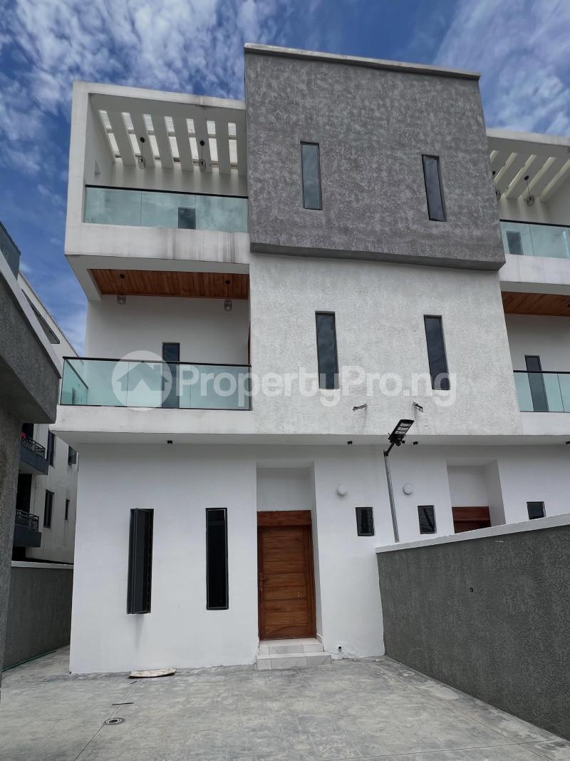 4 bedroom House for rent Ologolo Lekki Lagos