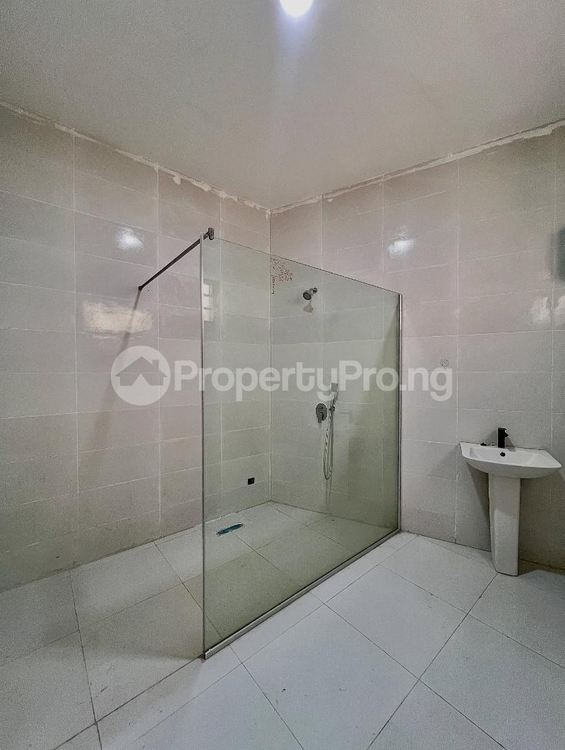 4 bedroom House for sale 4 Bedroom Duplex With Equipped Gym, Spacious Children’s Play Area, Large Compound, Located In A Fully Secured Call To Access Estate orchid Lekki Lagos