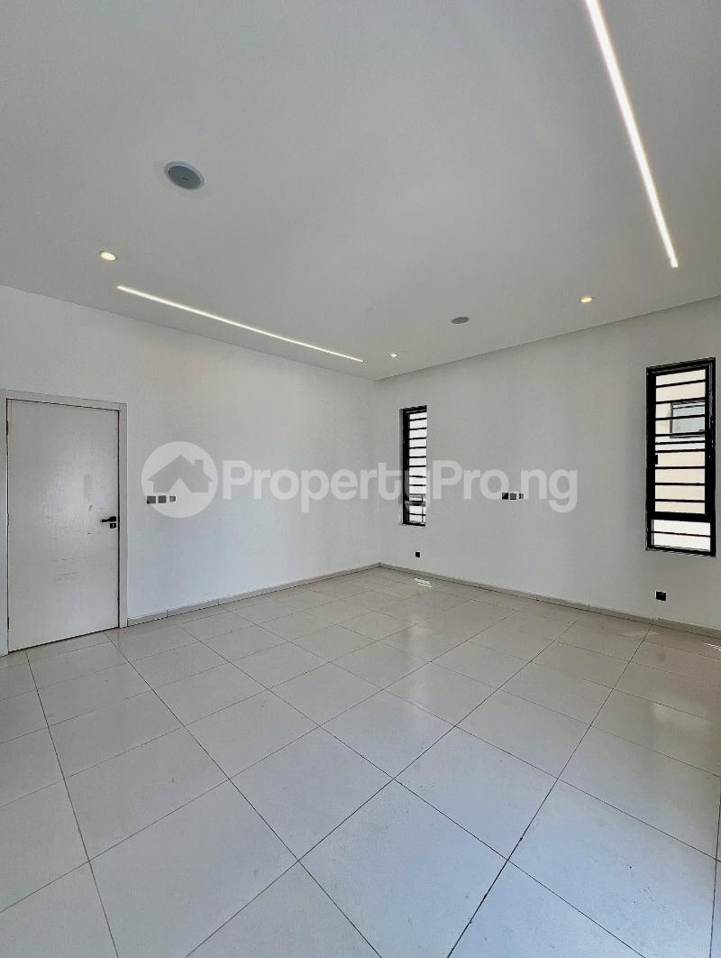 4 bedroom House for sale 4 Bedroom Duplex With Equipped Gym, Spacious Children’s Play Area, Large Compound, Located In A Fully Secured Call To Access Estate orchid Lekki Lagos