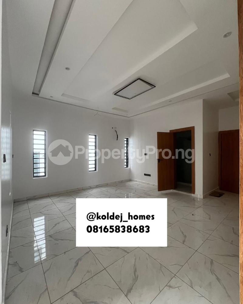 4 bedroom House for sale Ologolo Lekki Lagos