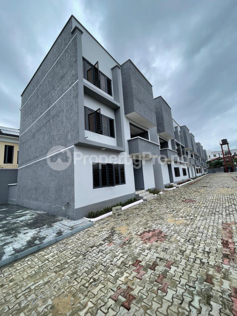 4 bedroom House for sale Ologolo Lekki Lagos