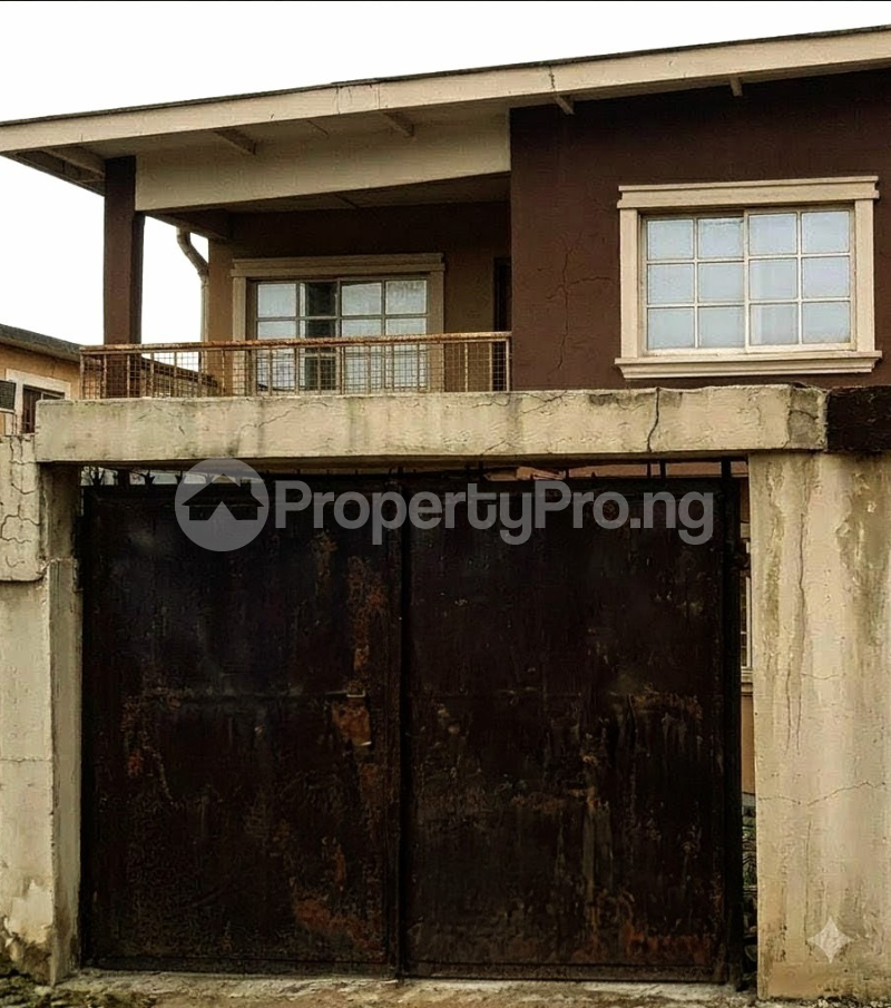 4 bedroom House for sale 5th Avenue Festac Amuwo Odofin Lagos