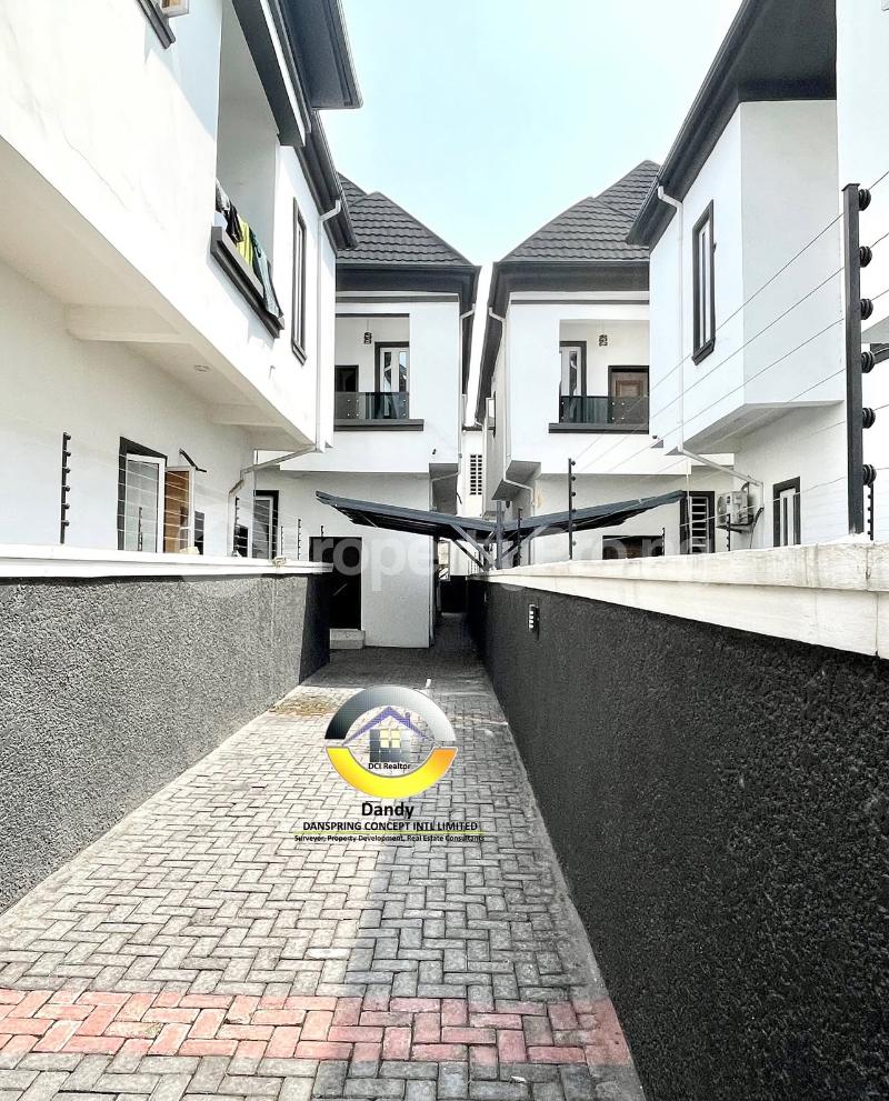 4 bedroom House for sale Ikota Lekki Lagos