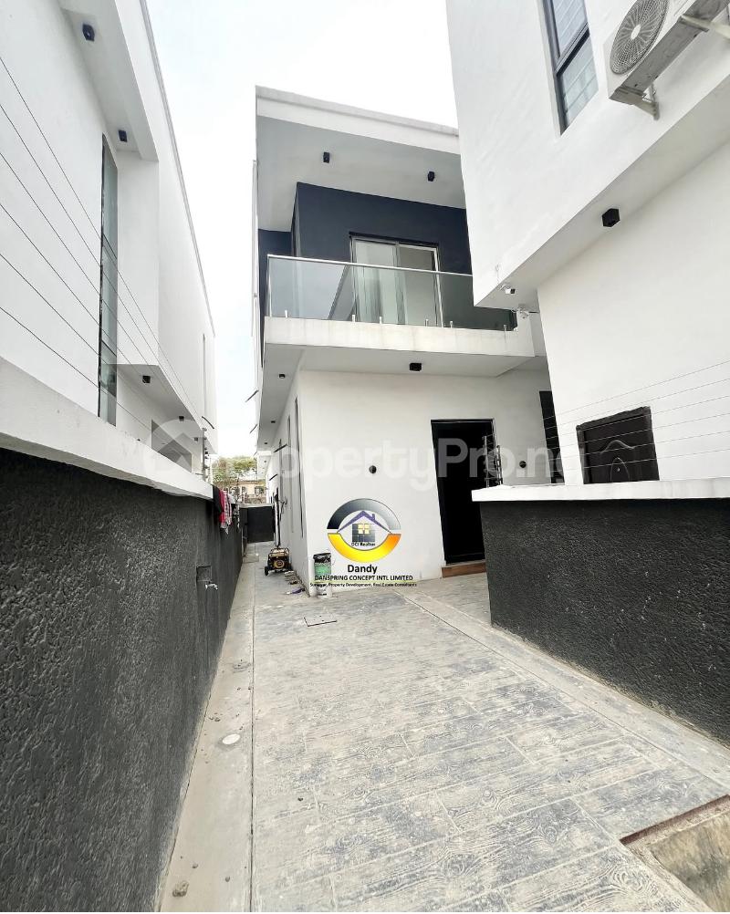 4 bedroom House for sale chevron Lekki Lagos