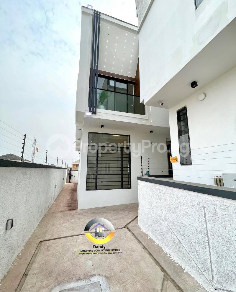 4 bedroom House for sale Ikota Lekki Lagos
