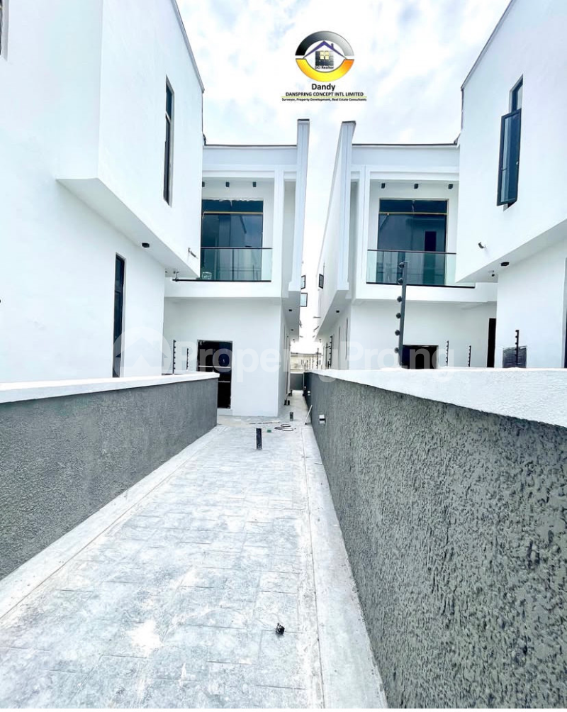 4 bedroom House for sale orchid Lekki Lagos