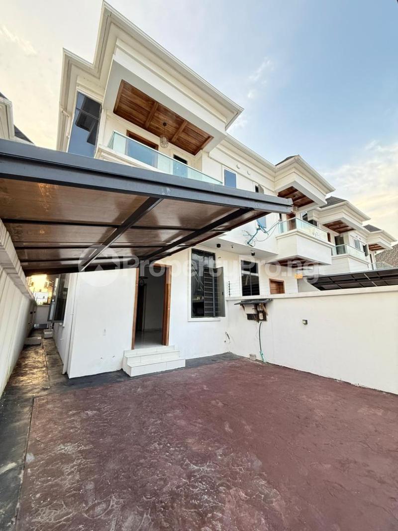 4 bedroom House for sale Ikota Lekki Lagos