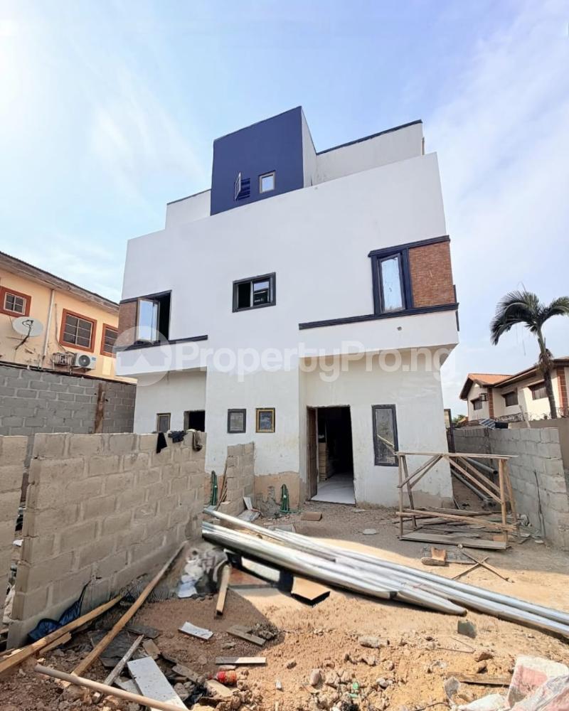 4 bedroom House for sale Anthony Village Maryland Lagos