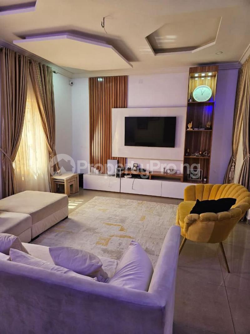 5 bedroom House for sale By Amina Court Apo Abuja