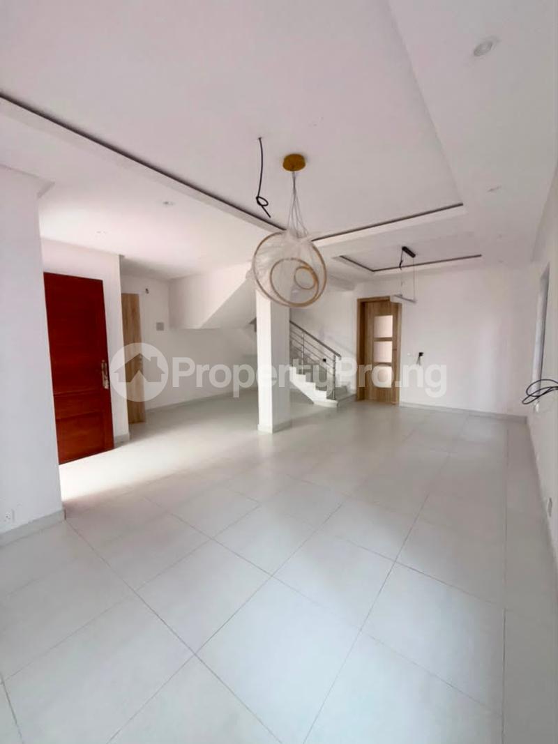 4 bedroom House for sale Opebi Ikeja Lagos