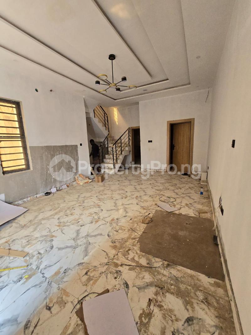 4 bedroom House for sale Matthew Osawemen Ologolo Lekki Lagos