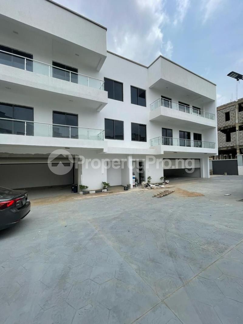 4 bedroom House for sale Guzape Abuja