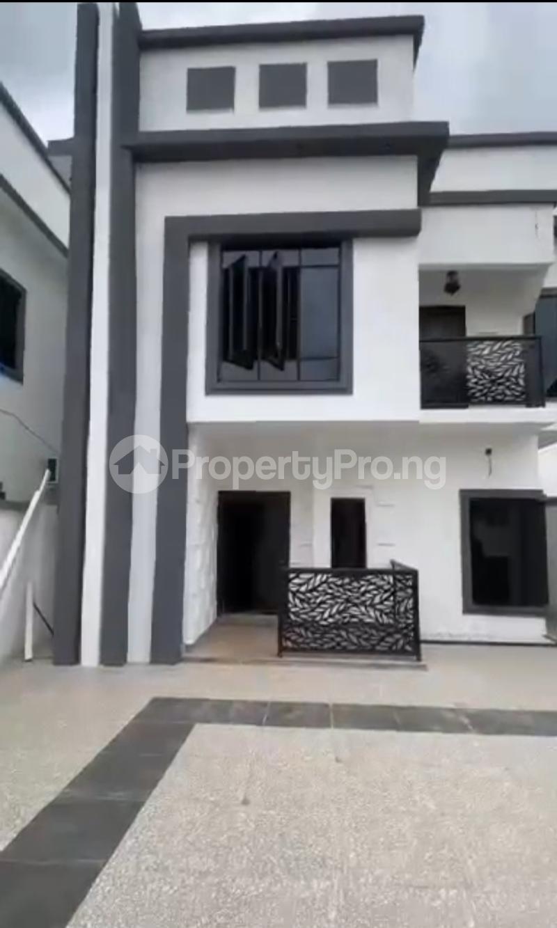 House for sale Area Ua, New Owerri Imo