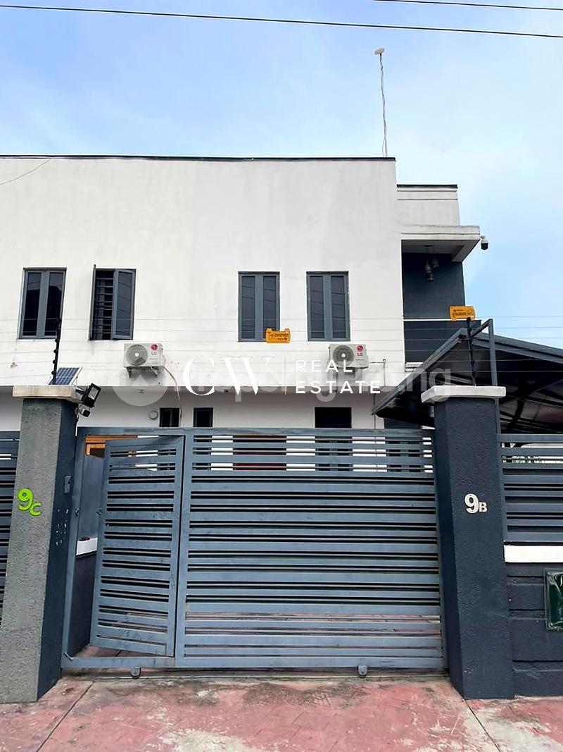 4 bedroom House for sale Lekki Lagos