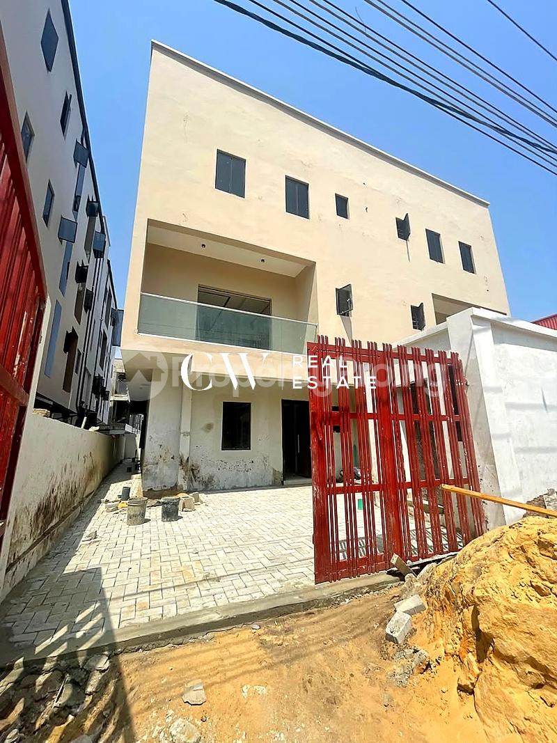 4 bedroom House for sale Ologolo Lekki Lagos