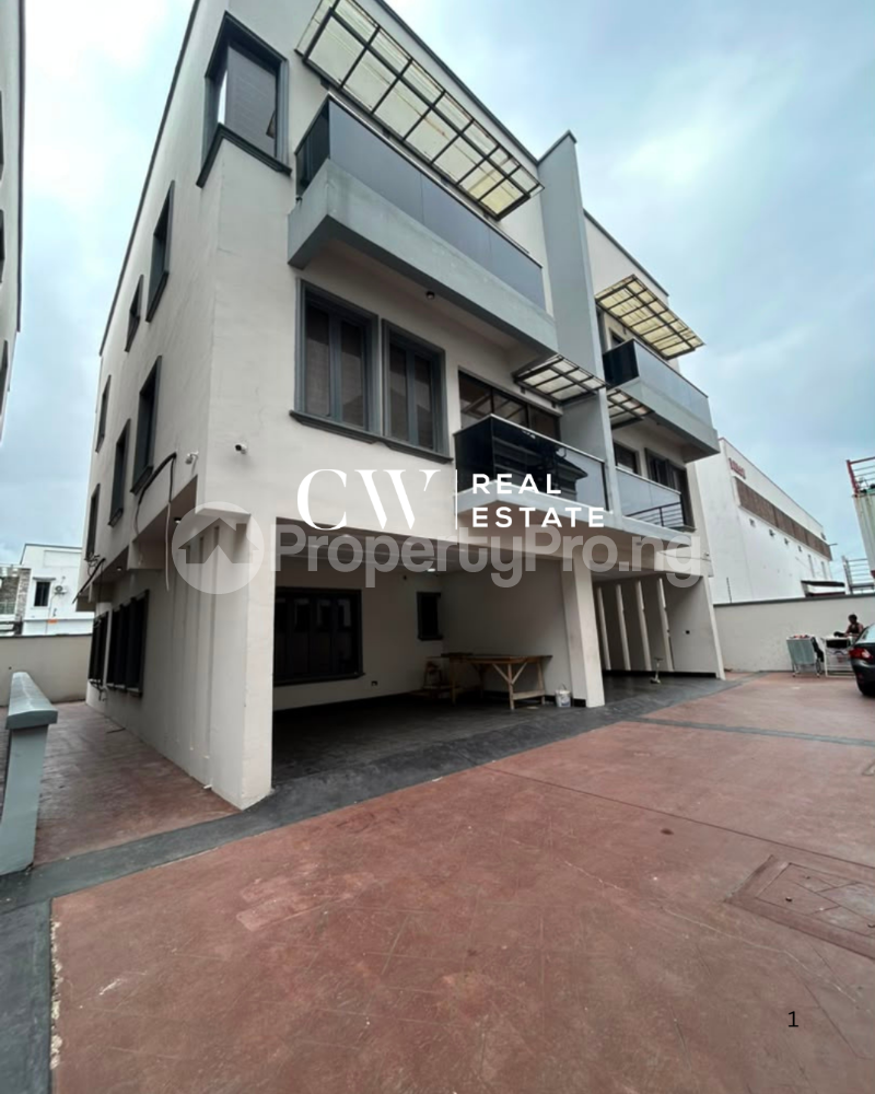 4 bedroom House for rent Lekki Lagos
